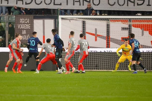 CALCIO - Serie A - US Cremonese vs Inter - FC Internazionale Lautaro Martinez of FC Inter scores the goal for 0-1 in the 16th minute during the match of 6th day of the Serie A Championship between US Cremonese vs FC Inter at the Giovanni Zini Stadium on 1 February 2026 in Cremona, CR. Cremona Italy  Copyright: xIPAxSport ABACAx