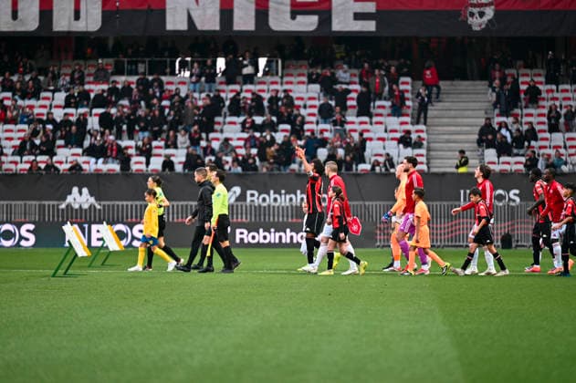 FOOTBALL : Nice (OGCN) vs Brest (SB29) - ligue 1 - 1 2 26 Player entrance during the French L1 2025-2026 season football match between Nice (OGCN) and Brest (SB) at Allianz Riviera stadium of Nice, south France, on February 1, 2026. NICEFrance  Copyright: xFredericxDIDESx