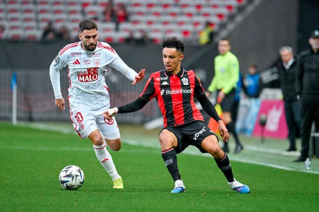 FOOTBALL : Nice (OGCN) vs Brest (SB29) - ligue 1 - 1 2 26 Brest™s forward 10 R. Del Castillo and Nice™s forward 10 Sofiane Diop during the French L1 2025-2026 season football match between Nice (OGCN) and Brest (SB) at Allianz Riviera stadium of Nice, south France, on February 1, 2026. NICEFrance  Copyright: xFredericxDIDESx