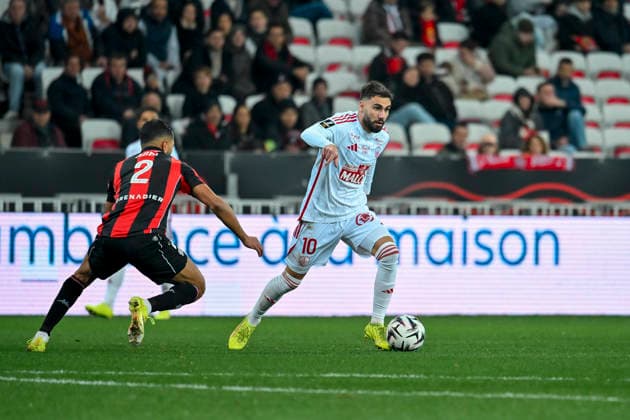 FOOTBALL : Nice (OGCN) vs Brest (SB29) - ligue 1 - 1 2 26 Brest™s forward 10 R. Del Castillo during the French L1 2025-2026 season football match between Nice (OGCN) and Brest (SB) at Allianz Riviera stadium of Nice, south France, on February 1, 2026. NICEFrance  Copyright: xFredericxDIDESx