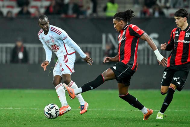 FOOTBALL : Nice (OGCN) vs Brest (SB29) - ligue 1 - 1 2 26 Nice™s midfielder 6 Hicham Boudaoui during the French L1 2025-2026 season football match between Nice (OGCN) and Brest (SB) at Allianz Riviera stadium of Nice, south France, on February 1, 2026. NICEFrance  Copyright: xFredericxDIDESx
