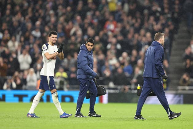 1st February 2026; Tottenham Hotspur Stadium, London, England; Premier League Football, Tottenham Hotspur versus Manchester City; Dominic Solanke of Tottenham Hotspur is substituted after treatment from the physios  KatiexChan Content restricted for UK based newspaper