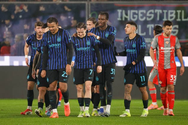 Piotr Zieli?ski of FC Inter celebrates after scoring goal in the 31th minute for 0-2 during the match of 6th day of the Serie A Championship between US Cremonese vs FC Inter at the Giovanni Zini Stadium on 1 February 2026 in Cremona, CR.  Copyright: xEmanuelexPennacchio IPAxSportx xipa-agency.netx xx IPA_70855887 IPA_Agency_IPA70855887