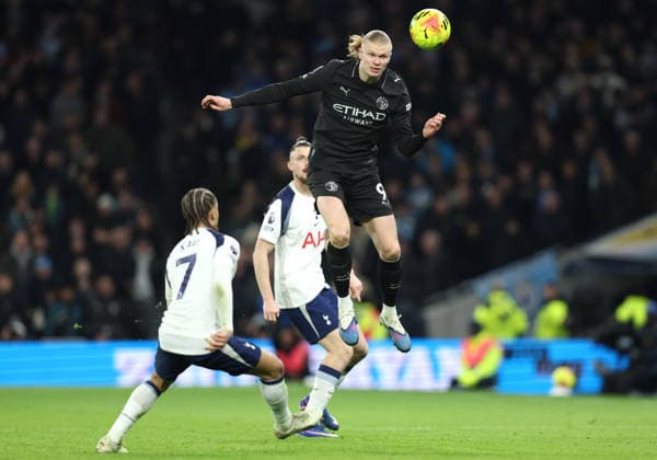 Tottenham v Man City 01 February 2026, London - Premier League Football - Tottenham Hotspur v Manchester City - Erling Haaland of Manchester City heads the ball - Photo: Charlotte Wilson Offside. London UK Copyright: xCharlottexWilsonx xOffsidexOffside