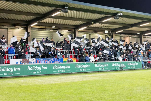 01.02.2026, xomx, Fussball Google Pixel Frauen-Bundesliga, RB Leipzig - Eintracht Frankfurt v.l. Fans SGE (DFL DFB REGULATIONS PROHIBIT ANY USE OF PHOTOGRAPHS as IMAGE SEQUENCES and or QUASI-VIDEO) Leipzig