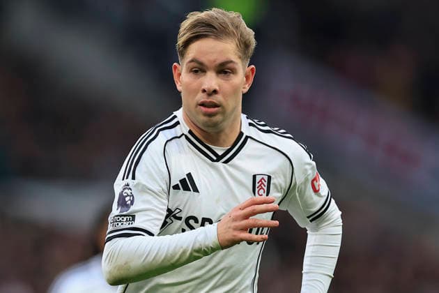Manchester United, ManU v Fulham, Premier League Emile Smith Rowe (32) of Fulham during the Premier League match between Manchester United and Fulham at Old Trafford, Manchester, UK on 1 February 2026. Manchester Old Trafford Greater Manchester UK Editorial use only DataCo restrictions apply See www.football-dataco.com , Copyright: xConorxMolloyx PSI-23668-0196