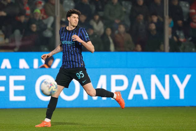 CALCIO - Serie A - US Cremonese vs Inter - FC Internazionale Alessandro Bastoni of FC Inter during the match of 6th day of the Serie A Championship between US Cremonese vs FC Inter at the Giovanni Zini Stadium on 1 February 2026 in Cremona, CR. Cremona Italy  Copyright: xIPAxSport ABACAx