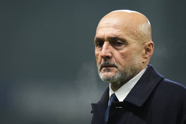 JuventusÕ head coach Luciano Spalletti looks on during the Serie A soccer match between Parma and Juventus at Ennio Tardini Stadium in Parma, North Italy, Sunday, February 1, 2026. Soccer  Copyright: xMassimoxPaolone LaPressex