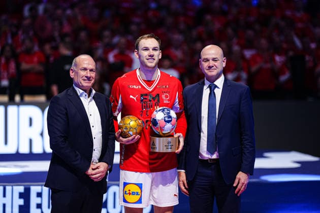 Mathias Gidsel (Daenemark, 19) zum MVP gewaehlt DEN, Daenemark vs. Deutschland, Handball, EHF Europameisterschaft 2026, Finale, 01.02.2026 DEN, Daenemark vs. Deutschland, Handball, EHF Europameisterschaft 2026, Finale, 01.02.2026 Herning Copyright: xEibner-Pressefoto MarcelxvonxFehrnx EP_MFN