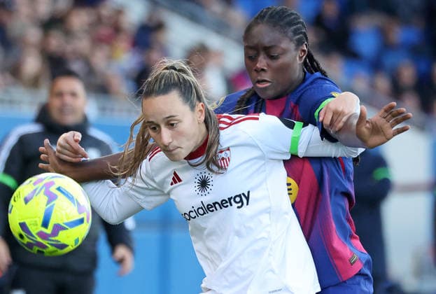 FC Barcelona, Barca Femeni v Sevilla FC Femenino - Liga F Moeve Aicha Camara and Alba Cerrato play during the match between FC Barcelona Women and Sevilla FC Women, corresponding to week 18 of the Liga F Moeve, at the Johan Cruyff Stadium in Barcelona, Spain, on February 1, 2026. Barcelona Spain  Copyright: xUrbanandsportx originalFilename:urbanandsport-fcbarcel260201_npQAW.jpg