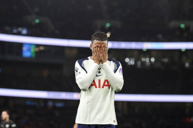 Tottenham v Man City 01 February 2026, London - Premier League Football - Tottenham Hotspur v Manchester City - Destiny Udogie of Tottenham Hotspur reacts after missing a chance - Photo: Charlotte Wilson Offside. London UK Copyright: xCharlottexWilsonx xOffsidexOffside