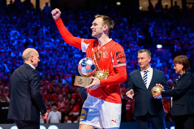 Herning: Handball EM 2026 - Finale - Daenemark - Deutschland Daenemarks Mathias Gidsel MVP Herning Jyske Bank Boxen Daenemark