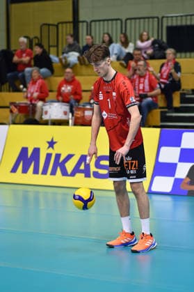 Dominik Marjanovic (TV Rottenburg, 01) TV Rottenburg vs. VC Juniors Frankfurt, Volleyball, 2. Bundesliga Sued, 17. Spieltag, Spiel 5676, Saison 2025 2026, 01.02.2026, TV Rottenburg vs. VC Juniors Frankfurt, Volleyball, 2. Bundesliga Sued, 17. Spieltag, Spiel 5676, Saison 2025 2026, 01.02.2026 Rottenburg Copyright: xEibner-Pressefoto RalphxKunzex EP_RKE