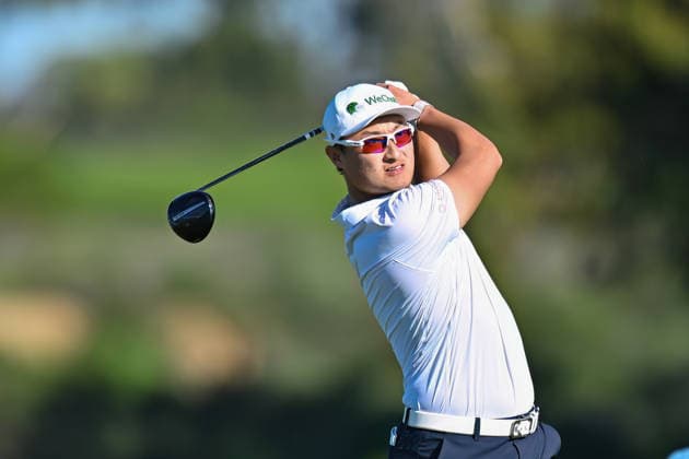 February 01, 2026: Haotong Li tees off on the 2nd hole during the final round of the Farmers Insurance Open on Torrey Pines South Course in San Diego, California. CSM San Diego USA - ZUMAc04_ 20260201_zma_c04_056 Copyright: xJustinxFinex