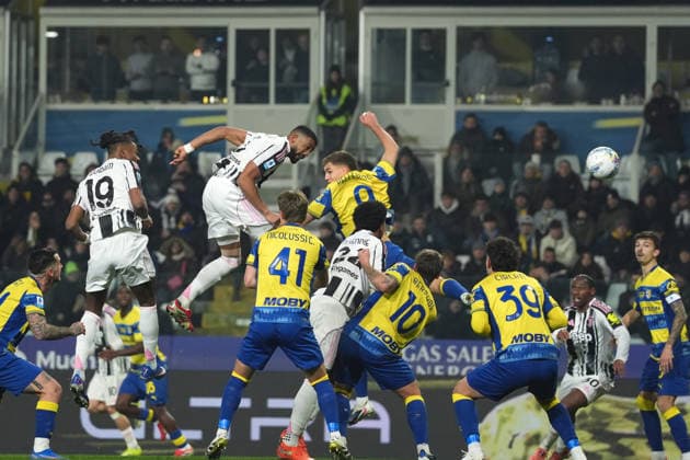 Juventus™ Bremer goal 1-0 during the Serie A soccer match between Parma and Juventus at Ennio Tardini Stadium in Parma, North Italy, Sunday, February 1, 2026. Soccer  Copyright: xMassimoxPaolone LaPressex