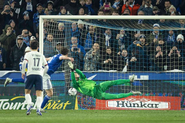 FOOTBALL: Ligue 1 Racing Strasbourg (RCS) vs Paris Saint Germain (PSG) - 01 02 2026 Stade de la Meinau. Strasbourg - France Matvey Safonov 39 (PSG) penalty arrÃªtÃ a Joaquin Panichelli 9 (RCS)  Copyright: xelyxandroxcegarrax