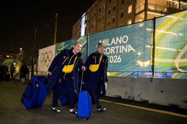 260201 Jenna Raunio and Hilda Svensson of the Swedish women s national Ice hockey, Eishockey team arrive at the Milan Olympic Village during day -5 of the 2026 Winter Olympics on February 1, 2026 in Milan. Photo: Joel Marklund BILDBYRAN kod JM JM0779 bbeng ishockey ice hockey Olympic Games, Olympische Spiele, Olympia, OS olympics winter olympics os ol olympiska spel vinter-os olympiske leker milano cortina 2026 milan cortina 2026 milano cortina 2026 olympic games milano cortina 2026 winter olympic games milano cortina-os milano cortina-ol vinter-ol sverige sweden dam os-byn os-by ankomst *** 260201 Jenna Raunio and Hilda Svensson of the Swedish women s national ice hockey team arrive at the Milan Olympic Village during day 5 of the 2026 Winter Olympics on February 1, 2026 in Milan Photo Joel Marklund BILDBYRAN kod JM JM0779 bbeng ishockey ice hockey olympic games olympics winter olympics os ol olympiska spel vinter os olympiske leker milano cortina 2026 milan cortina 2026 milano cortina 2026 olympic games milano cortina 2026 winter olympic games milano cortina os milano cortina ol vinter ol sverige sweden dam os byn os by ankomst  Copyright: JOELxMARKLUND BB260201JM058