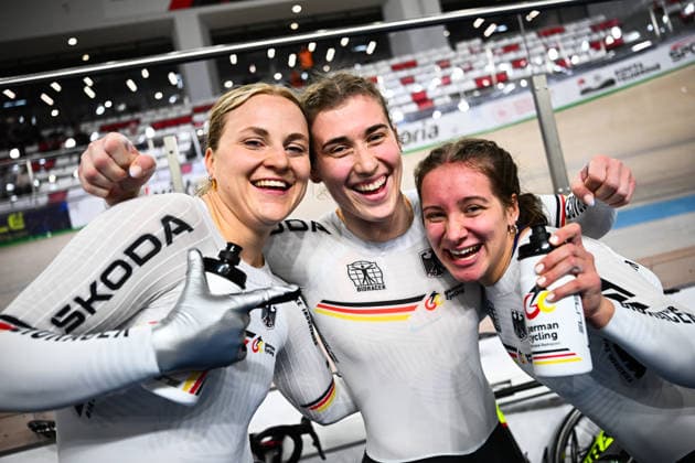 2026 UEC Track Elite European Championships Picture by Olly Hassell SWpix.com - 01 02 2026 - Cycling - 2026 UEC Track Elite European Championships - Konya Velodrome, Konya, Türkiye - Women s Team Sprint Final for Gold - Clara Schneider (Germany), Lea Sophie Friedrich (Germany), Pauline Sophie Grabosch (Germany) celebrate winning the Gold Medal Copyright: x xSWpix.comx(t axPhotographyxHubxLtd)xOllyxHassell SWpix.comx SWP-3177-0188