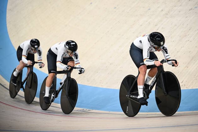 2026 UEC Track Elite European Championships Picture by Olly Hassell SWpix.com - 01 02 2026 - Cycling - 2026 UEC Track Elite European Championships - Konya Velodrome, Konya, Türkiye - Women s Team Sprint Qualifying - Clara Schneider (Germany), Lea Sophie Friedrich (Germany), Pauline Sophie Grabosch (Germany) Copyright: x xSWpix.comx(t axPhotographyxHubxLtd)xOllyxHassell SWpix.comx SWP-3177-0190