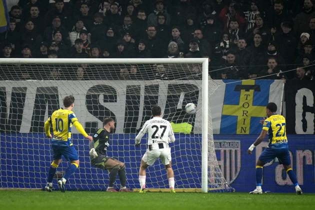 Juventus Andrea Cambiaso own goal 1-2 during the Serie A soccer match between Parma and Juventus at Ennio Tardini Stadium in Parma, North Italy, Sunday, February 1, 2026. Soccer  Copyright: xMassimoxPaolone LaPressex