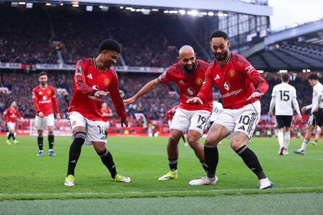 Football - Premier League - Manchester United, ManU v Fulham 1st February 2026 - Premier League - Manchester United v Fulham - Matheus Cunha of Manchester United celebrates with Bryan Mbeumo of Manchester United (C) and Amad Diallo of Manchester United after scoring their 2nd goal - Photo: Simon Stacpoole Offside. Manchester UK Copyright: xSimonxStacpoolexOffside