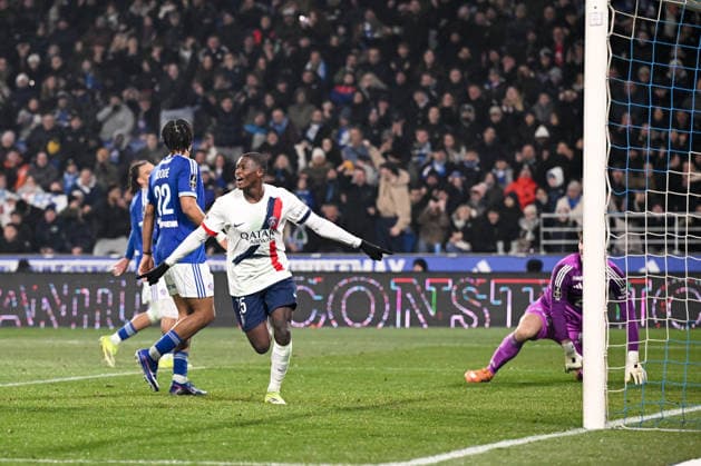 RC Strasbourg Alsace v Paris Saint-Germain - Ligue 1 McDonald s 2025 2026 25 Nuno MENDES (psg) during the Ligue 1 McDonald s match between Strasbourg and Paris SG at Stade de la Meinau on February 1, 2026 in Strasbourg, France. Strasbourg France  Copyright: xFEPx 776348271