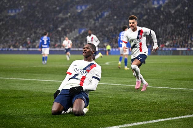 RC Strasbourg Alsace v Paris Saint-Germain - Ligue 1 McDonald s 2025 2026 25 Nuno MENDES (psg) during the Ligue 1 McDonald s match between Strasbourg and Paris SG at Stade de la Meinau on February 1, 2026 in Strasbourg, France. Strasbourg France  Copyright: xFEPx 776348271