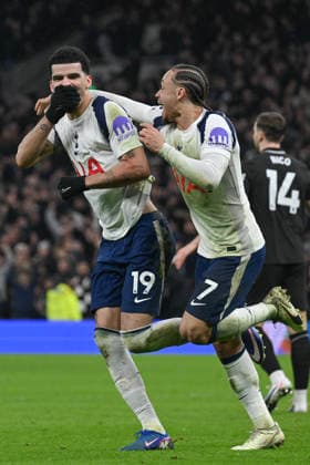 (260202) -- LONDON, Feb. 2, 2026 -- Dominic Solanke (L) of Tottenham Hotspur celebrates after scoring with Xavi Simons during the English Premier League match between Tottenham Hotspur and Manchester City in London, Britain, on Feb. 1, 2026. (SP)BRITAIN-LONDON-FOOTBALL-PREMIER LEAGUE-TOTTENHAM HOTSPUR VS MANCHESTER CITY LixYing 