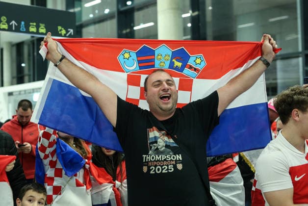 Welcoming the bronze medal-winning handball players at Franjo Tudjman Airport Welcoming the bronze medal-winning handball players at Franjo Tudjman Airport. Around 300 mostly young fans welcomed their heroes on their return to Croatia. The players got off the plane at around 4 am, at Zagreb, Croatia, on on February 02, 2026.  ZeljkoxLukunicx PIXSELL