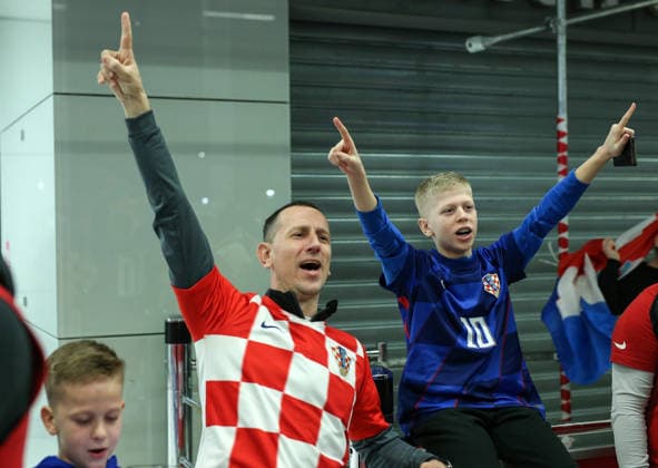 Welcoming the bronze medal-winning handball players at Franjo Tudjman Airport Welcoming the bronze medal-winning handball players at Franjo Tudjman Airport. Around 300 mostly young fans welcomed their heroes on their return to Croatia. The players got off the plane at around 4 am, at Zagreb, Croatia, on on February 02, 2026.  ZeljkoxLukunicx PIXSELL