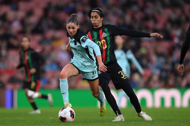 ASFAR v Gotham FC - FIFA Women s Champions Cup 2026 Third Place Play Off LONDON, ENGLAND - FEBRUARY 01: Sarah Schupansky of Gotham FC runs with the ball whilst under pressure from Noura Mouadni of ASFAR during the FIFA Women s Champions Cup 2026 Third Place Play Off match between ASFAR and Gotham FC at Arsenal Stadium on February 01, 2026 in London, England., Credit:JB1 RH Avalon United Kingdom, England, London, Arsenal Stadium  Copyright: xJB1x xRHx xAvalonx 1071399681