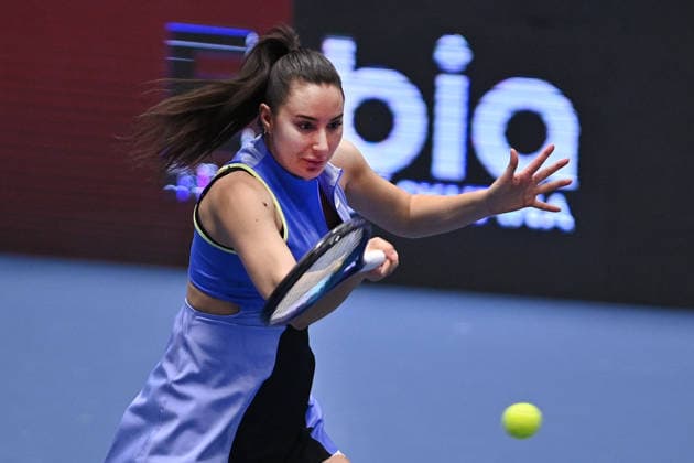 Oceane Dodin of France returns a ball to Diane Parry of France during the WTA, Tennis Damen women s tennis tournament Ostrava Open match on February 2, 2026, in Ostrava, Czech Republic. (CTKxPhoto JaroslavxOzana) CTKPhotoP2026020203863  CTKPhotoP2026020203863