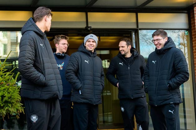 Herning: Handball EM 2026 - Abreise - Deutschland Julian Köster Koester (Deutschland), Franz Semper (Deutschland), Renars Uscins (Deutschland), Teammanager Benjamin Chatton (Deutschland), Lukas Zerbe (Deutschland) Silkeborg Radisson Hotel Daenemark
