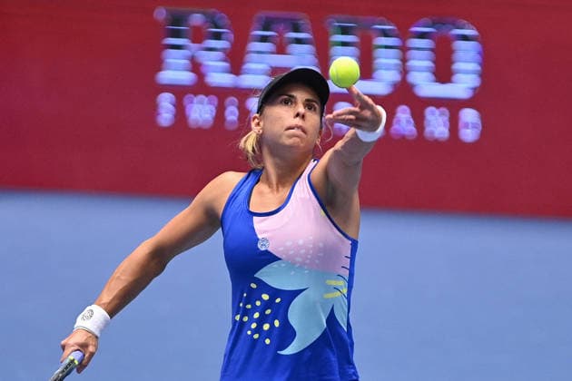 Julia Grabher from Austria returns a ball to Alycia Parks from USA during the WTA, Tennis Damen women s tennis tournament Ostrava Open match on February 2, 2026, in Ostrava, Czech Republic. (CTKxPhoto JaroslavxOzana) CTKPhotoP2026020205824  CTKPhotoP2026020205824
