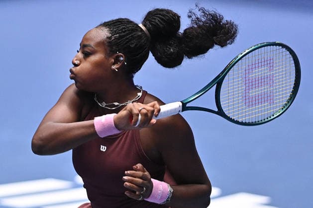 Alycia Parks from USA returns a ball to Julia Grabher from Austria during the WTA, Tennis Damen women s tennis tournament Ostrava Open match on February 2, 2026, in Ostrava, Czech Republic. (CTKxPhoto JaroslavxOzana) CTKPhotoP2026020205842  CTKPhotoP2026020205842