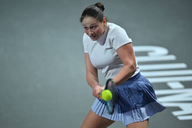 Transylvania Open 2025 - WTA, Tennis Damen 250 Tournament - Day 3 - Ruxandra Bertea v Kaja Juvan Elena Ruxandra Bertea of Romania competes in the first round of the Transylvania Open 2025, a WTA250 Tournament, against Kaja Juvan of Slovenia, at BT Arena in Cluj-Napoca, Romania, on February 2, 2026. Bucharest Romania  Copyright: xAlexxNicodimx originalFilename:nicodim-transylv260202_np7Sb.jpg