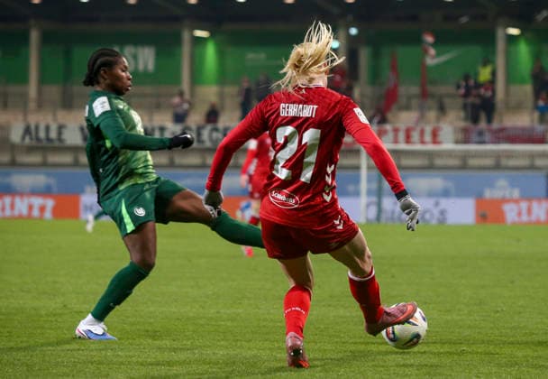 Deutschland: Frauen-Bundesliga 2025 26, 16. Spieltag - VfL Wolfsburg VS 1. FC Köln - AOK Stadion (Wolfsburg): Anna Gerhardt (1. FC Köln Frauen, 21) Copyright: xAymanxAlahmedx
