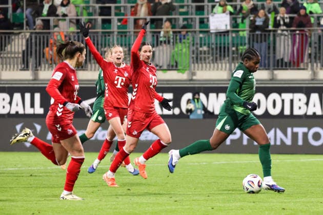 02.02.2026, xgrfx, Fussball Google Pixel Frauen-Bundesliga, VfL Wolfsburg - 1.FC Koeln v.l. Tor, Lineth Beerensteyn (VfL Wolfsburg) (DFL DFB REGULATIONS PROHIBIT ANY USE OF PHOTOGRAPHS as IMAGE SEQUENCES and or QUASI-VIDEO) Wolfsburg