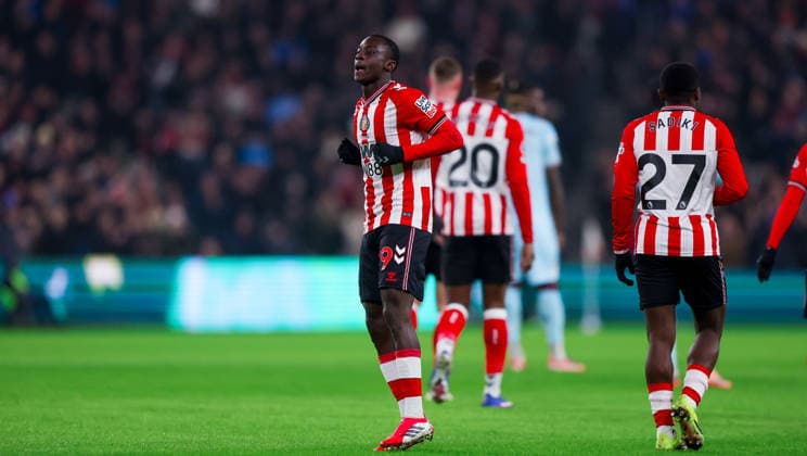 Sunderland v Burnley, Premier League GOAL Sunderland midfielder Habib Diarra (19) scores a goal and celebrates to make the score 1-0 during the Premier League match between Sunderland and Burnley at the Stadium Of Light, Sunderland, UK on 2 February 2026. Editorial use only DataCo restrictions apply See www.football-dataco.com , Copyright: xSimonxDaviesx PSI-23675-0028