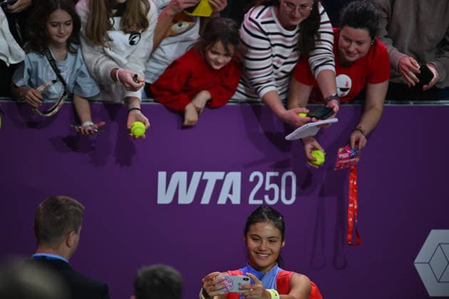 Transylvania Open 2026 - WTA, Tennis Damen 250 Tournament - Day 3 - Emma Raducanu v Greet Minnen Emma Raducanu of Great Britain competes in the first round of the Transylvania Open 2026, a WTA250 Tournament, against Greet Minnen of Belgium, at BT Arena in Cluj-Napoca, Romania, on February 2, 2026. Bucharest Romania  Copyright: xAlexxNicodimx originalFilename:nicodim-transylv260202_np0Nr.jpg
