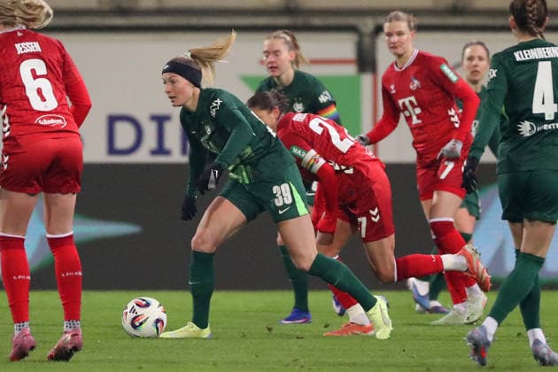 VfL vs. Köln, BL Frauen Wolfsburg, 02.02.2026, Fußball, Frauen, Google Pixel Bundesliga, Saison 2025 2026, VfL Wolfsburg vs 1. FC Köln, Sarai Linder (VfL Wolfsburg), AOK Stadion Niedersachsen Deutschland