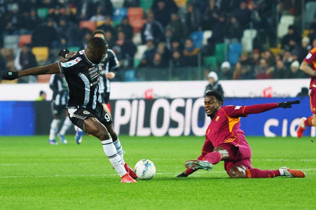 Udinese s Keinan Davis fights for the ball with Roma™s Evan Ndicka during the Serie A soccer match between Udinese and Roma at the Bluenergy Stadium in Udine, north east Italy - Monday, February 02,2026 - soccer  Copyright: xAndreaxBressanutti LaPressex