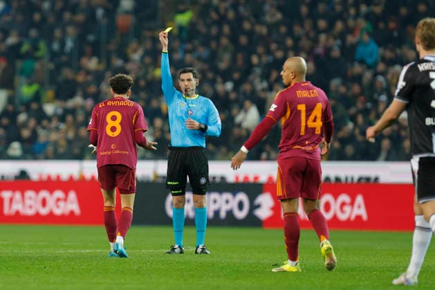 February 2, 2026, Udine, Friuli Venezia Giulia, Italy: JUAN LUCA SACCHI (referee) show yellow card to RomaÃ¢â‚¬â ¢s NEIL EL AYNAOUI during the Italian Serie A ENILIVE 2025 26 football match between Udinese and Roma at Bluenergy Stadium on February 2th, 2026, Udine, Italy Udine Italy - ZUMAr199 20260202_zsp_r199_049 Copyright: xMattiaxRadonix