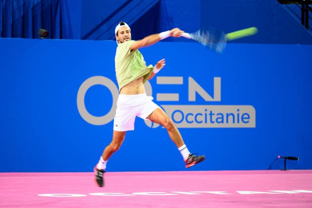 February 2, 2026, Perols, Montpellier, Occitanie, France: Titouan Droguet of France delivers a right hand shot during his match against Ugo Blanchet at Open dÃ¢â‚¬â ¢Occitanie on February 2, 2026, at Sud de France Arena in Montpellier, France. Perols, Montpellier France - ZUMAc313 20260202_zsp_c313_005 Copyright: xFaresxChafaix