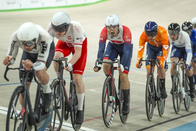 2026 UEC Track cycling, Rad, Radsport, Bahnrad, Bahn European Championships KONYA, TURKIYE - FEBRUARY 3: Cyclists compete in the men’s scratch race during the third day of the 2026 UEC Track Cycling European Championships organized by the Turkish Cycling Federation and the European Cycling Union at the Konya Olympic Velodrome in Konya, Turkiye, on February 3, 2026. Dilara Irem Sancar Anadolu Konya Turkey. Editorial use only. Please get in touch for any other usage.  Copyright: x2026xAnadoluxDilaraxIremxSancarx