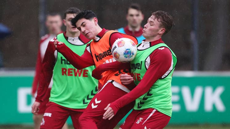 Training, 1. FC Köln, von links: Zugang Felipe Chavez, Sebastian Sebulonsen (1. FC Köln), 03.02.2026, Bild: *** Local Caption *** *** Sport Training, 1 FC Köln, from left access Felipe Chavez, Sebastian Sebulonsen 1 FC Köln , 03 02 2026, Picture Local Caption