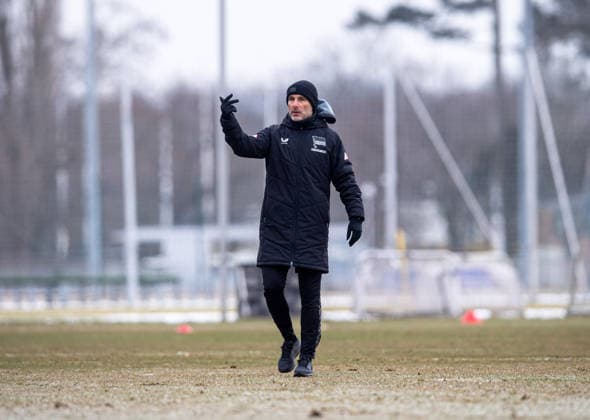 Fussball, Herren, Saison 2025 26, 2. Bundesliga, Hertha BSC, Training, Trainer Stefan Leitl (Hertha BSC), 03.02. 2026,