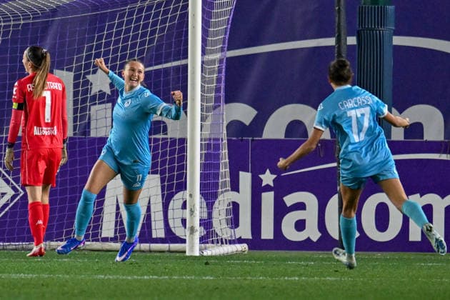 Napoli Women s forward Cecilie Floe Nielsen celebrates after scoring a goal during ACF Fiorentina vs US Sassuolo, Italian football Serie A Women match in Bagno a Ripoli (FI), Italy, February 02 2026  Copyright: xLisaxGuglielmi IPAxSportx xipa-agency.netx xx IPA_70916119 IPA_Agency_IPA70916119
