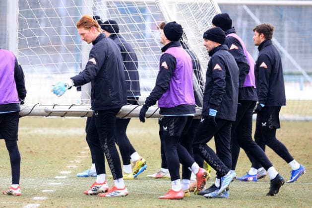 DEU, DFL, 2. FBL Hertha BSC, Training, 03.02.2026, Sportforum, Berlin, DEU, DFL, 2. FBL Hertha BSC, Training, im Bild Tortraeger Josip Brekalo (Hertha BSC Berlin 7), Hertha-Spielerkreis DFL - regulations prohibit any use of Photographs as image sequences and or quasi-video