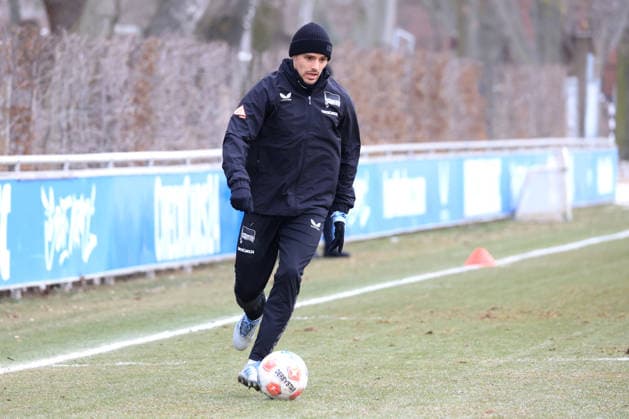 DEU, DFL, 2. FBL Hertha BSC, Training, 03.02.2026, Sportforum, Berlin, DEU, DFL, 2. FBL Hertha BSC, Training, im Bild Josip Brekalo (Hertha BSC Berlin 7), DFL - regulations prohibit any use of Photographs as image sequences and or quasi-video